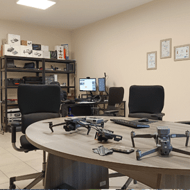 notre bureau avec flotte de drone